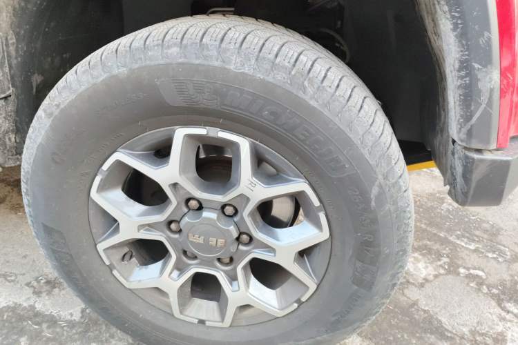 Used BAIC Off-Road BJ40 2019 2.3T Automatic Four-Wheel Drive Shengshi Huazhang Edition China VI Emission Standard
