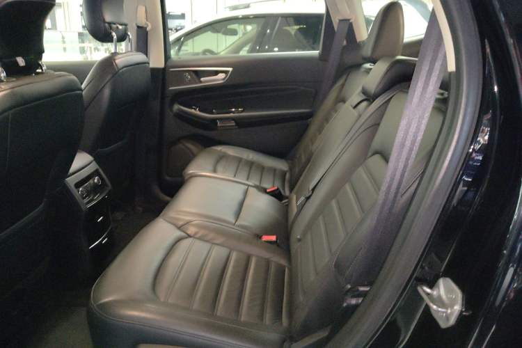 Used Ford Edge 2018 EcoBoost 245 Two-Wheel-Drive Titanium 7-Seater China V Standard