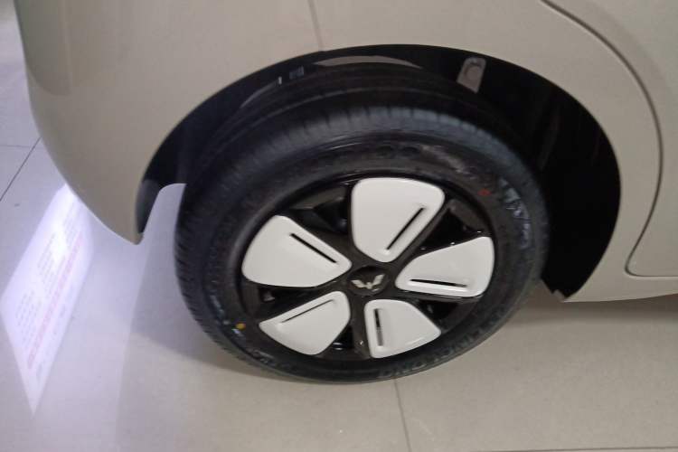 Used Wuling Hongguang MINIEV 2025 Four-Door Version Advanced Edition