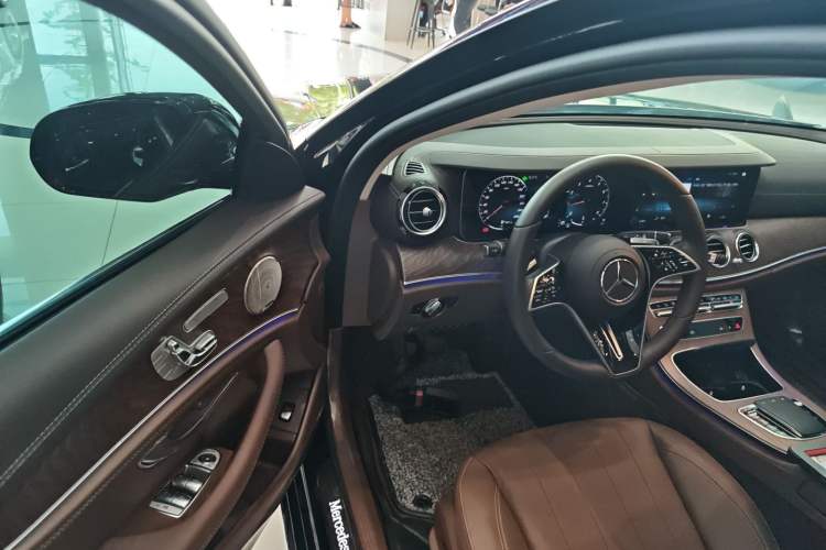 Used Mercedes-Benz E-Class 2023 E 300 L Luxury Model
