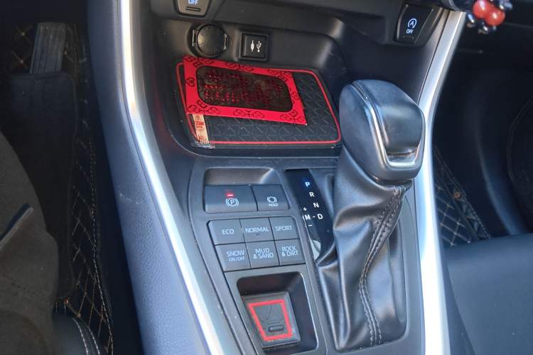 Used Toyota Wildlander 2022 2.0L CVT Four-Wheel Drive Luxury Edition
