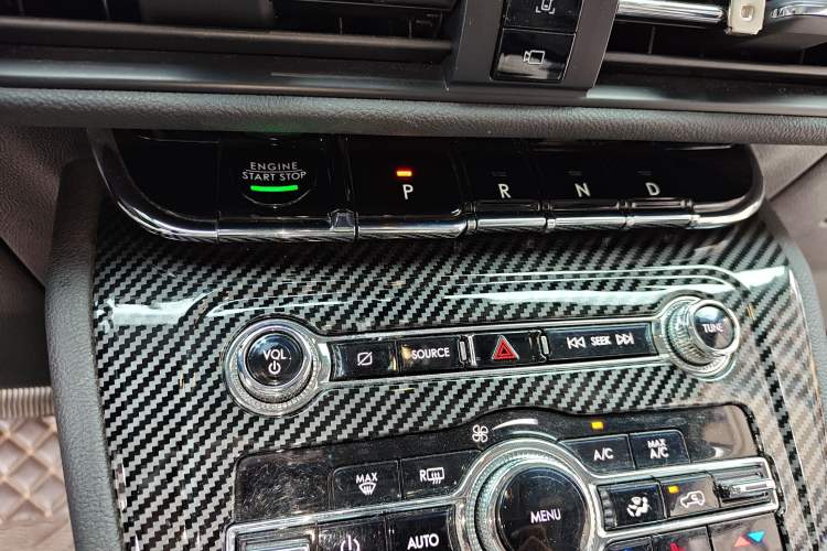 Used Lincoln Corsair 2022 2.0T Two-Wheel Drive Deluxe Edition
