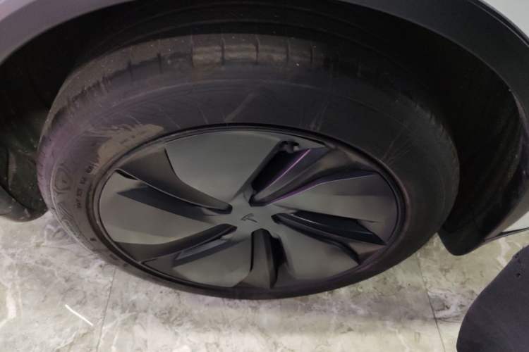 Used Tesla Model Y 2025 Rear-Wheel Drive First Edition
