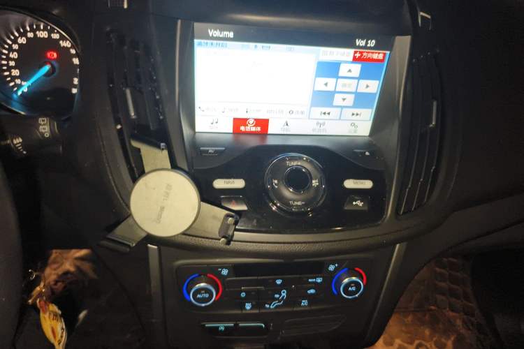 Used Ford Kuga 2017 EcoBoost 180 Two-Wheel-Drive Tiger Leap Model