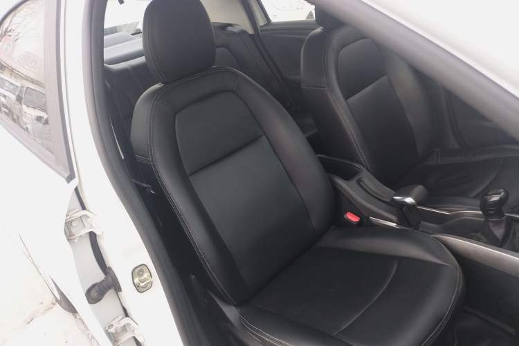 Used Peugeot 301 2017 1.6L Manual Comfort Edition
