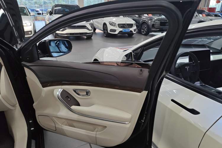 Used Roewe 950 2017 30T Internet Executive Supreme Edition
