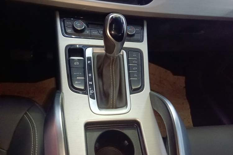 Used Geely Auto Emgrand X7 Sport 2016 1.8TD Automatic Smart Connectivity Version