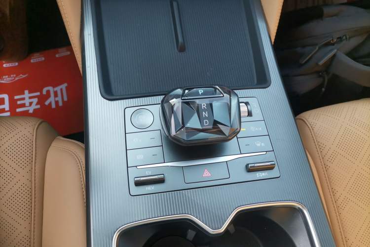 Used BYD Song L DM-i 2024 112 km Leading Edition