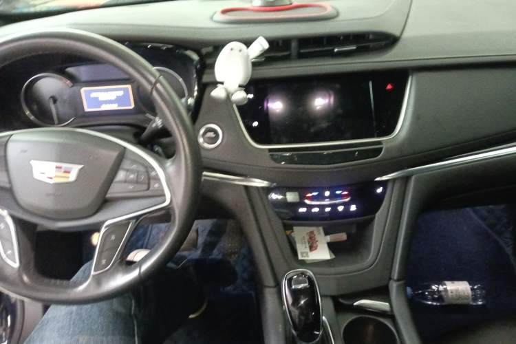 Used Cadillac XT5 2022 2.0T Two-Wheel Drive Luxury Version