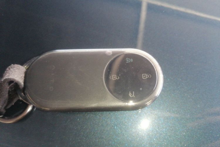 Used Hima AITO M9 2024 Range-Extended Ultra Version 42 kWh 6-Seater Model
