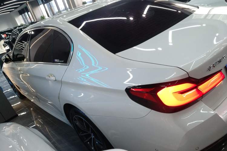 Used BMW 5 Series 2022 Second Facelift 525Li M Sport Package