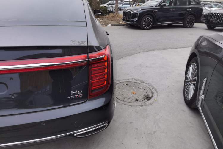 Used Hongqi H9 2023 2.0T Smart Connect Flagship Edition
