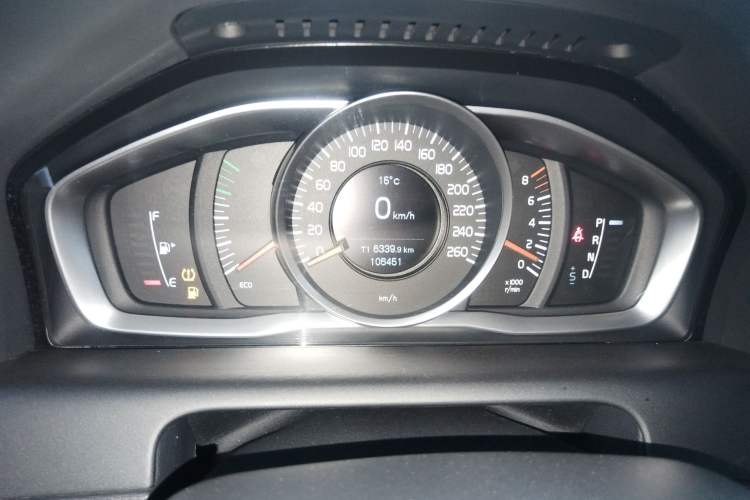 Used Volvo XC60 2015 T5 Smart Upgrade Model
