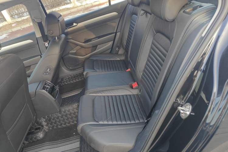 Used Volkswagen Magotan 2018 330TSI DSG Advanced Model
