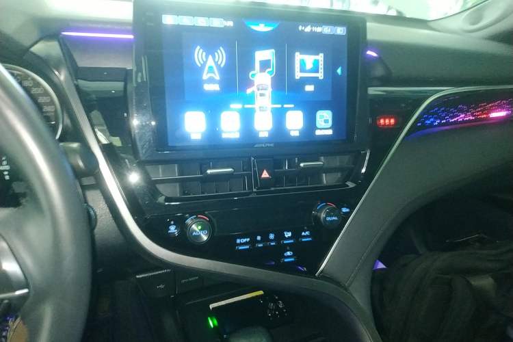 Used Toyota Camry 2021 2.0G Luxury Edition
