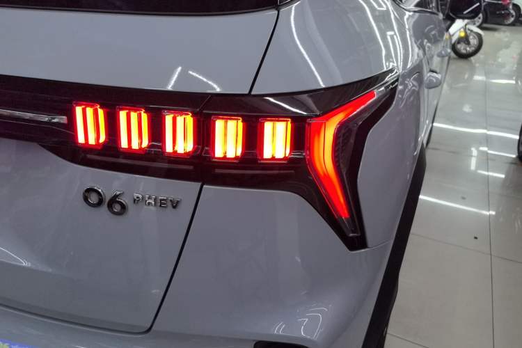 Used Lynk & Co 06 EM-P 2023 1.5T Remix PHEV Pro
