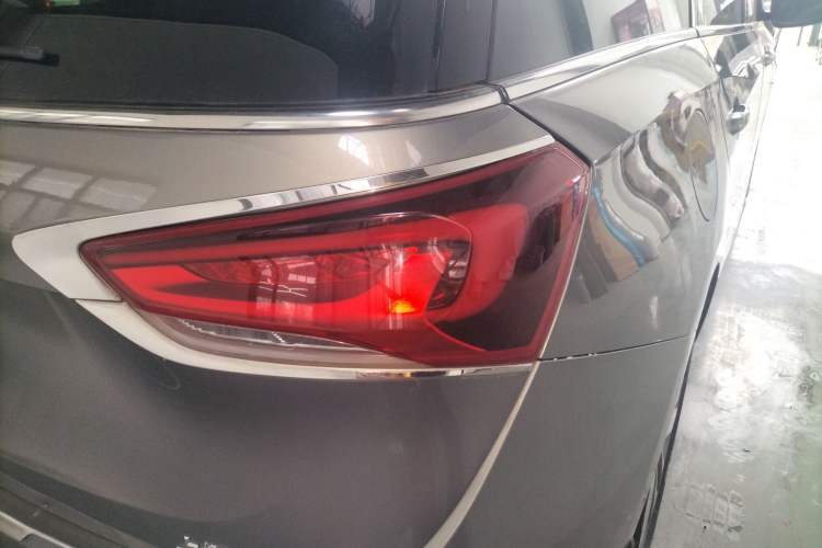 Used Buick GL6 2019 18T 6-Seater Connected Luxury Version China V Standard
