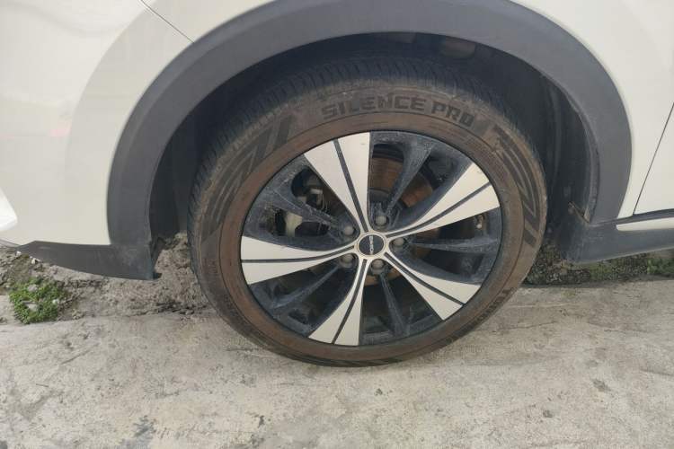 Used Roewe RX5 2020 PLUS 300TGI Automatic Ali National Style Luxury Edition