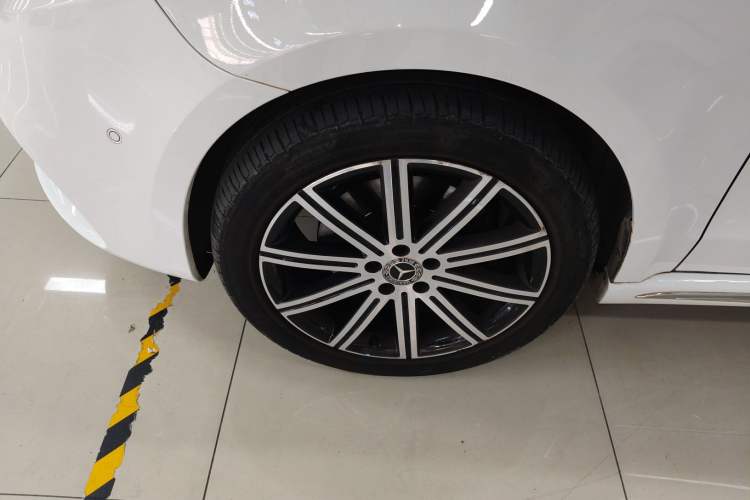 Used Mercedes-Benz V-Class 2021 V 260 L Long-wheelbase Luxury Edition
