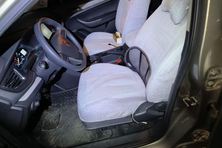 Used Roewe 360 2016 1.5L Automatic Smart Screen Version
