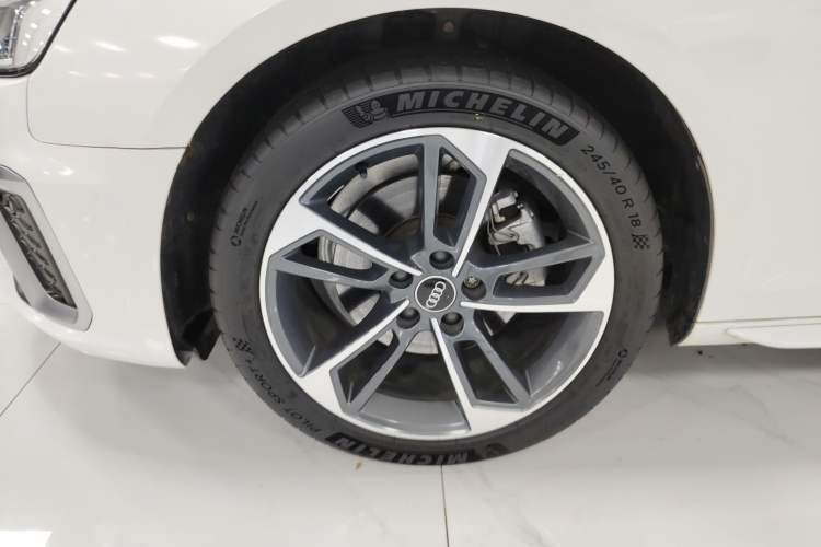 Used Audi A4L 2022 40 TFSI Fashion Dynamic Model
