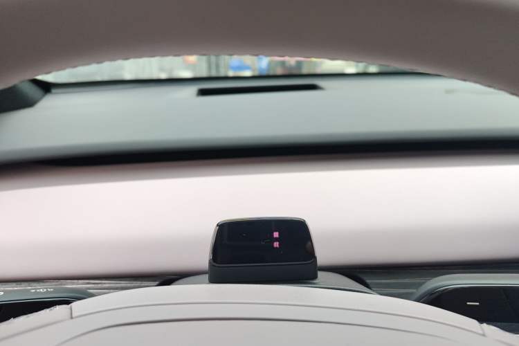 Used ONVO L60 2024 60 kWh Rear-Drive Version