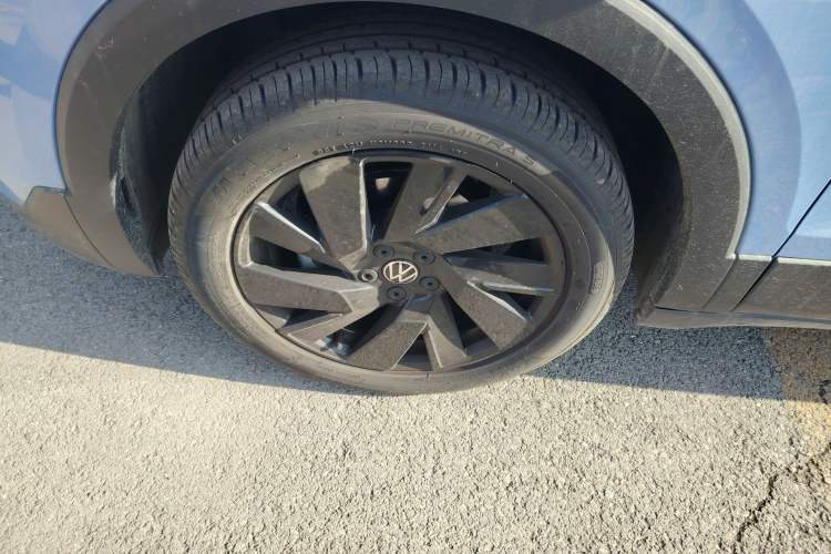 Used Volkswagen Tharu 2025 NewRui 300TSI Prestige Edition
