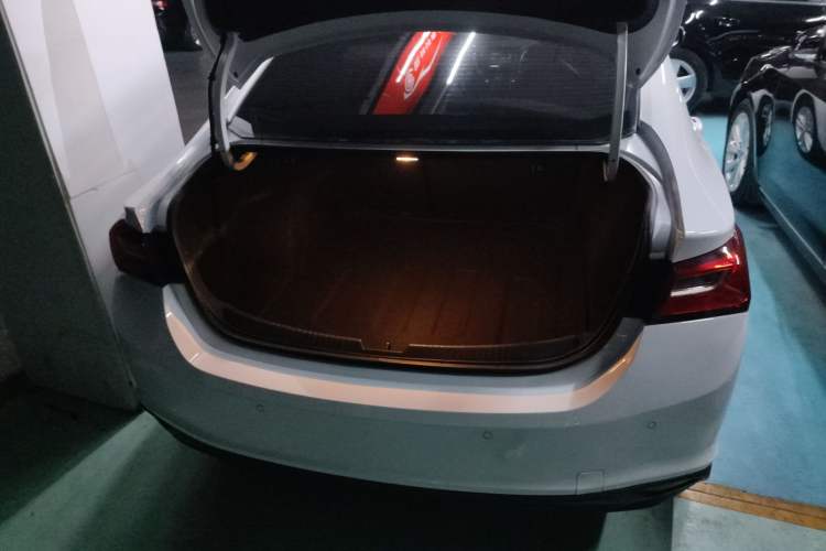 Used Chevrolet Malibu XL 2017 1.5T Automatic Ruichi Edition
