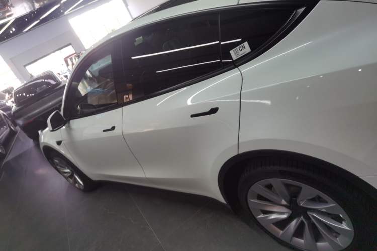 Used Tesla Model Y 2025 Rear-Wheel Drive First Edition
