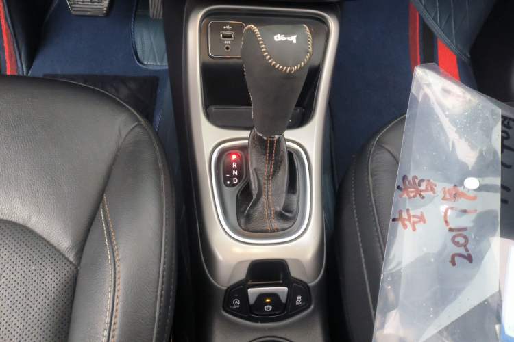 Used  Compass 2017 200T Automatic Family Edition
