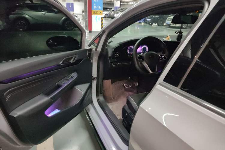 Used Volkswagen Golf 2021 280TSI DSG R-Line
