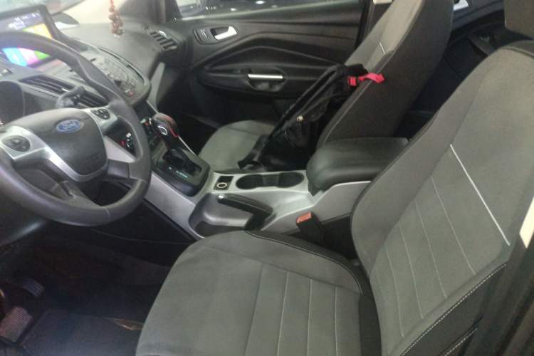 Used Ford Kuga 2015 1.5L GTDi Two-Wheel-Drive Comfort Model
