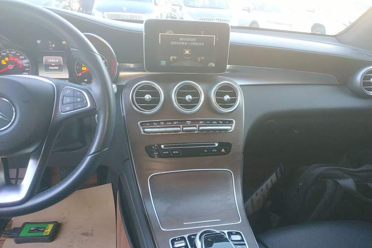 Used Mercedes-Benz GLC 2016 GLC 300 4MATIC Dynamic Model