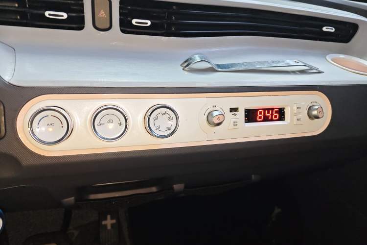 Used Wuling Hongguang MINIEV 2021 Macaron Premium Model – Lithium Iron Phosphate
