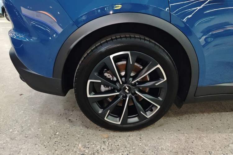 Used ONVO L60 2024 60 kWh Rear-Drive Version
