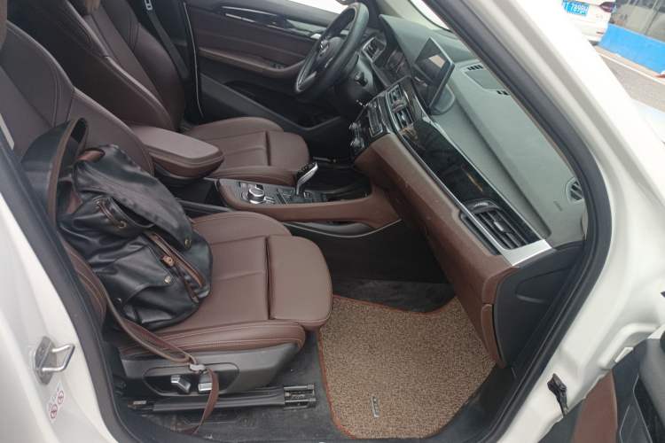 Used BMW X1 2022 sDrive25Li Leading Model
