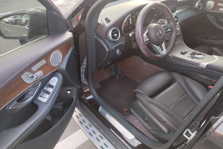 Used Mercedes-Benz GLC 2021 GLC 300 L 4MATIC Dynamic Model