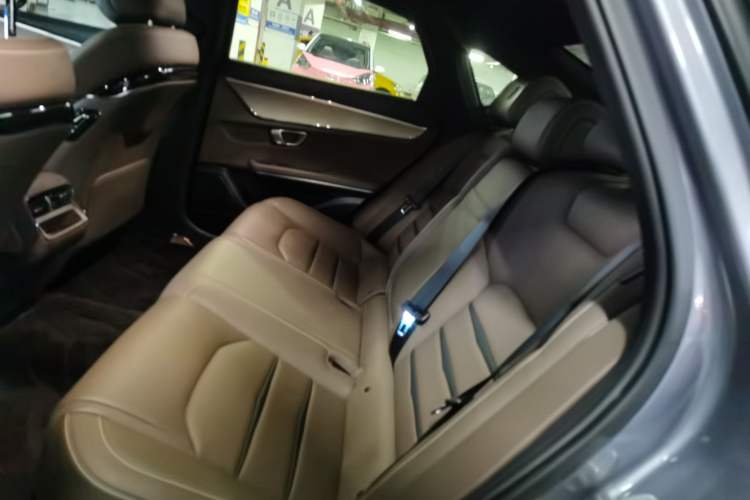 Used BYD Han 2020 EV Long-Range Luxury Model
