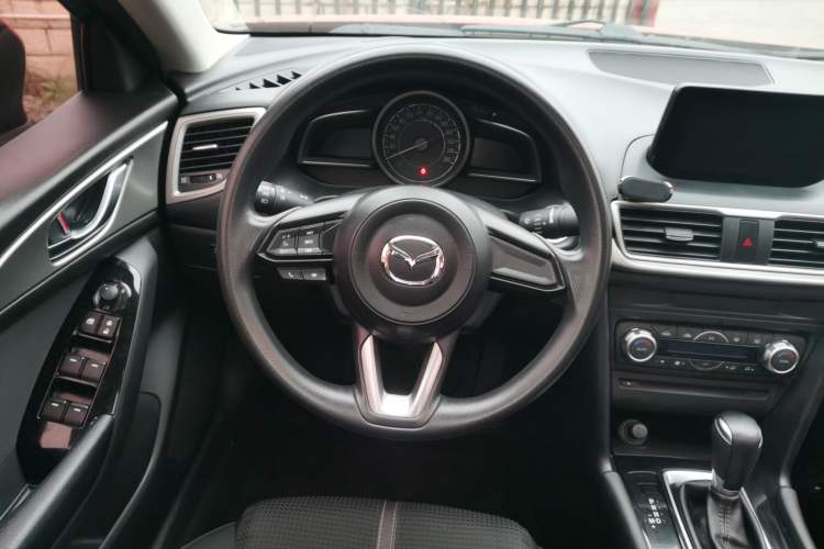 Used Mazda Mazda 3 Axela 2017 Sedan 1.5L Automatic Luxury Model Emission Standard China V

