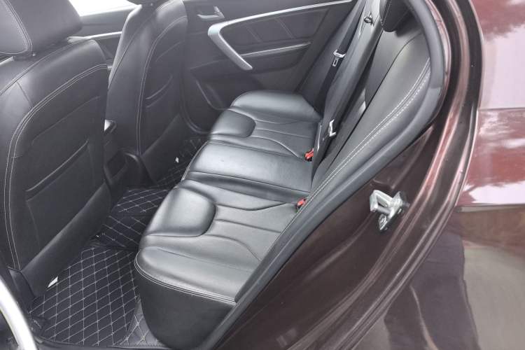 Used Geely Auto Emgrand 2017 Sedan Million Edition 1.5L Manual - Upward Version
