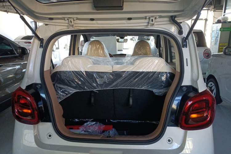 Used Wuling Hongguang MINIEV 2025 Four-Door Version Advanced Edition
