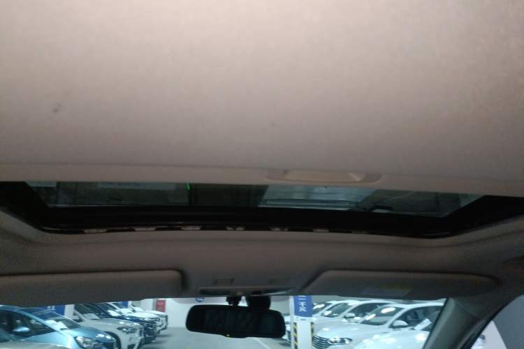 Used Mitsubishi Outlander 2020 2.4L 4x4 Zhi Xiang Edition 7-Seater