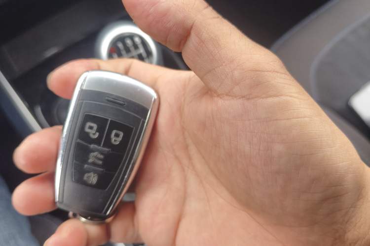 Used  BJ40 2018 2.0T Manual Diesel Four-Wheel Drive Prestige Edition
