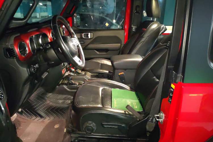 Used  Wrangler 2019 2.0T Rubicon Two-Door Version China VI Emission Standard
