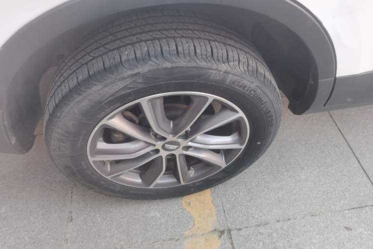 Used Geely Auto Emgrand X7 Sport 2021 Million Edition 1.8TD DCT Two-Wheel Drive Comfort Model
