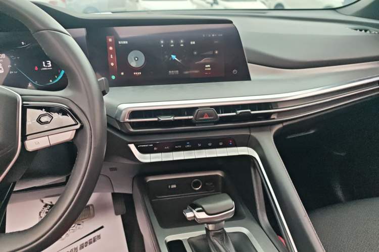 Used Changan CS35PLUS 2023 Enjoy Edition 1.4T DCT Luxury Model