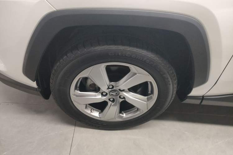 Used Toyota RAV4 2022 2.0L CVT Two-Wheel Drive Fashion Edition
