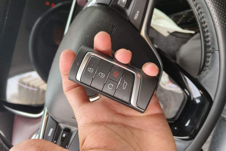 Used GAC Trumpchi M6 2021 PRO 270T Automatic Luxury Edition
