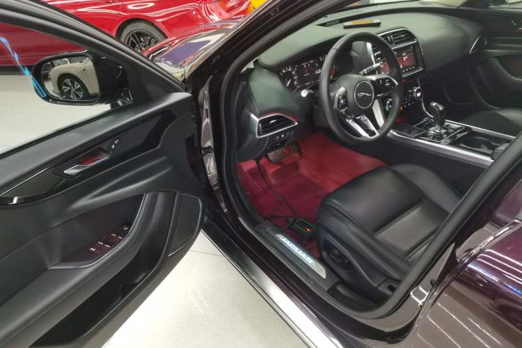 Used Jaguar XEL 2020 2.0T 200 PS S Advanced Elegance Edition
