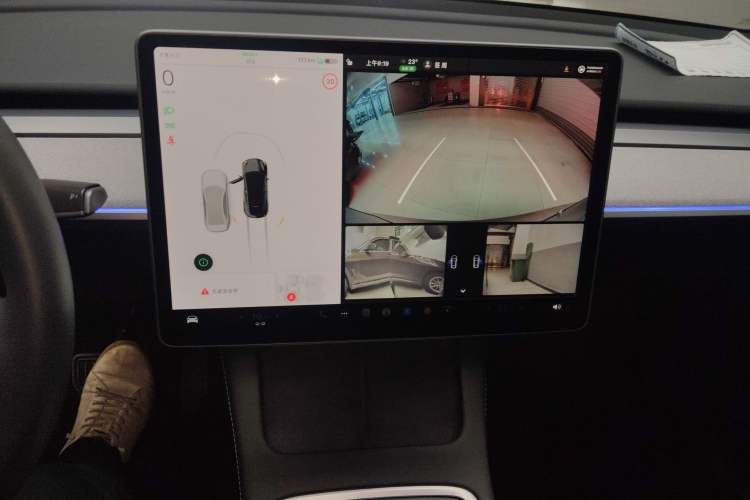 Used Tesla Model Y 2023 Rear-Wheel-Drive Version
